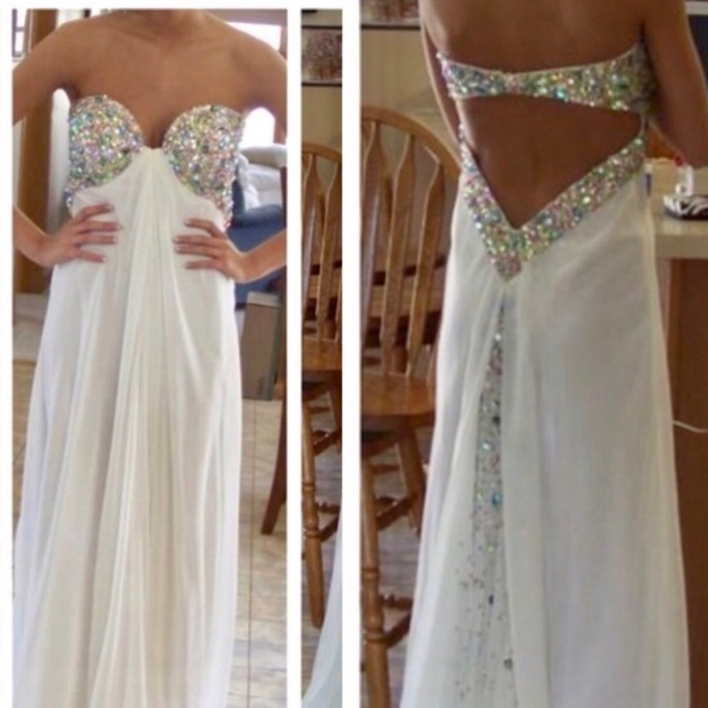 BACKLESS JAZZ COUTURE DRESS
